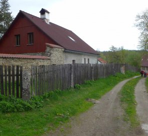 Osada Skalka v České Kanadě