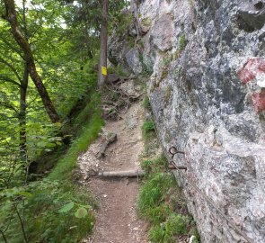 The beginning of the exposed section above the Saugrabennad Gorge