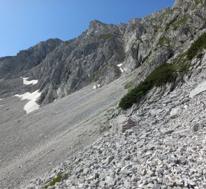 Crossing the rubble