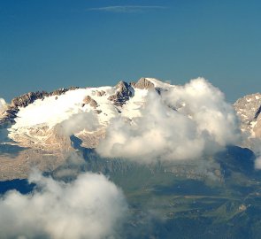 Marmolada a Gran Vernel z vrcholu Piz Conturines 3 064 m n. m.
