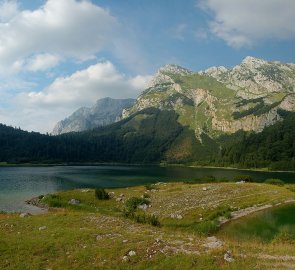 Lake Trnovačko and the Maglić mountain ridge