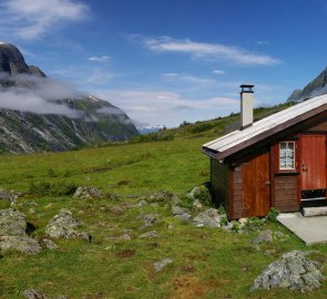 Panorama vysokohorské náhorní plošiny v Národním parku Jostedalsbreen